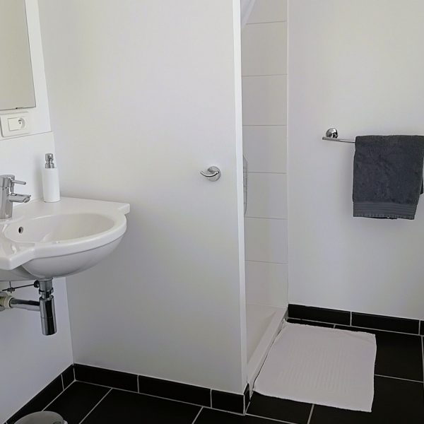 Salle d'eau de la chambre Contemporaine